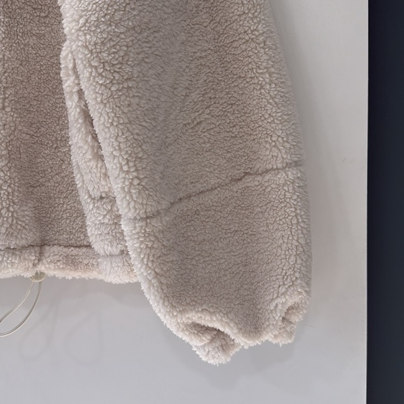 Lululemon Cinchable Fleece Zip Up NWT - Picture 4 of 10